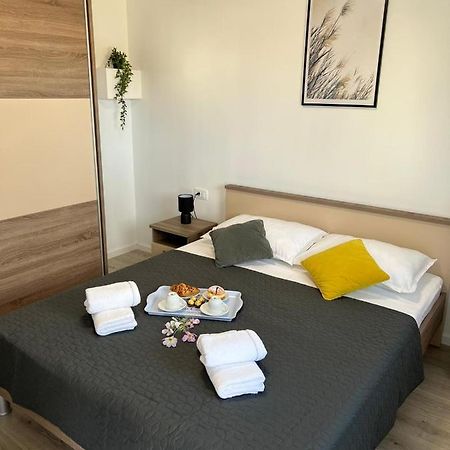 Apartman Ana Crno Exterior foto