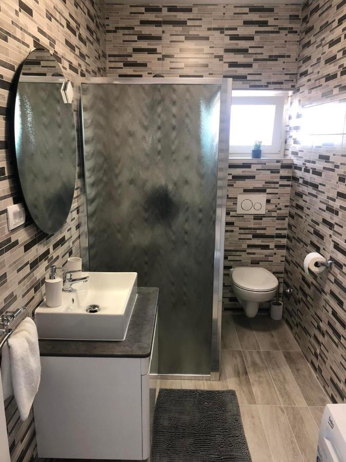 Apartman Ana Crno Exterior foto