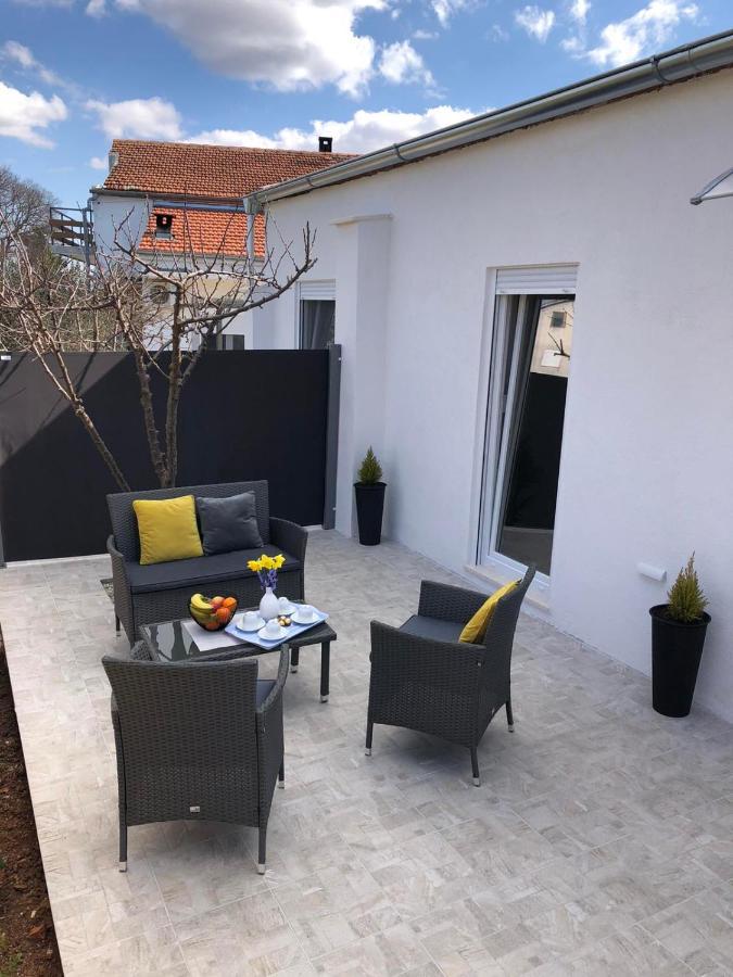 Apartman Ana Crno Exterior foto