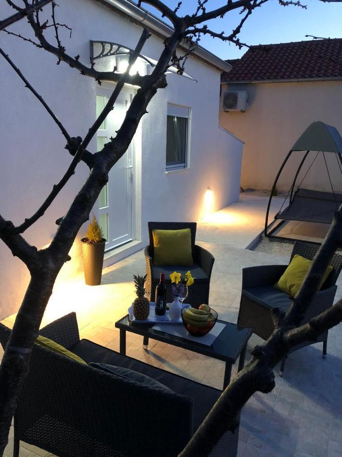 Apartman Ana Crno Exterior foto