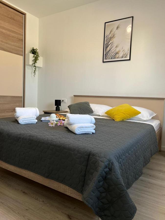 Apartman Ana Crno Exterior foto