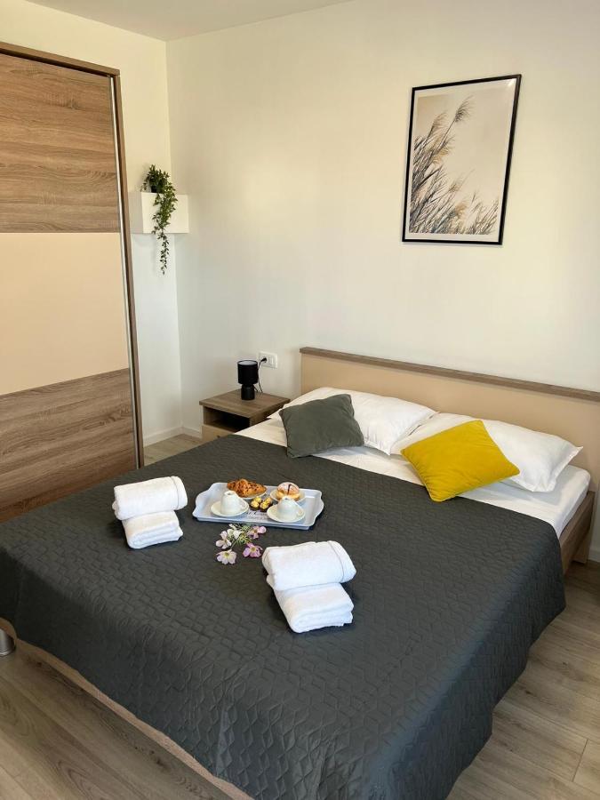 Apartman Ana Crno Exterior foto