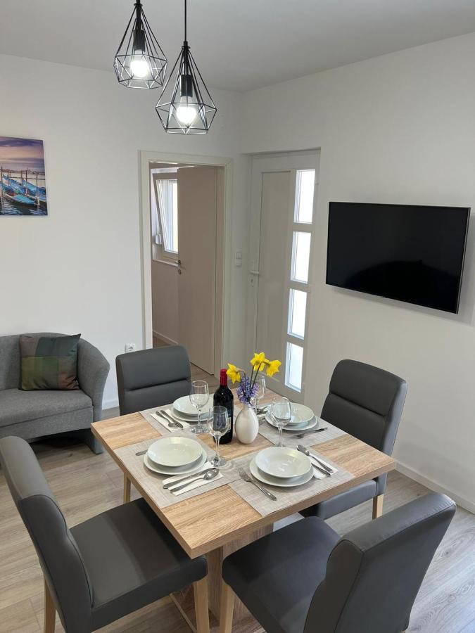 Apartman Ana Crno Exterior foto